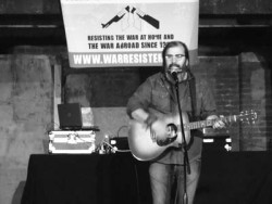 Steve Earle. Photo by John M. Miller