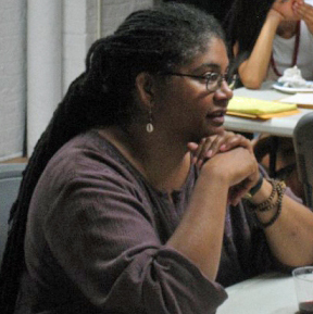 Linda Thurston speaking at the July 2007 WRL National Committee meeting