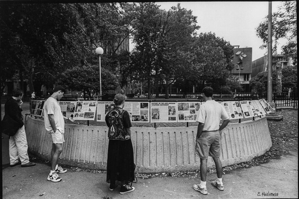 Hiroshima Nagasaki exhibit, Washington Square Park, NYC, Aug. 6, 1995. Photo by Ed Hedemann